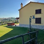펜션 Montenovo Ostra Vetere