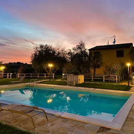 בית נופש Montenovo Ostra Vetere