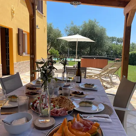 בית נופש Montenovo *