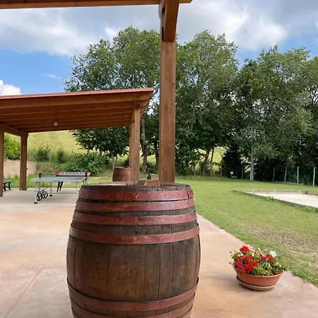 Montenovo בית נופש Ostra Vetere